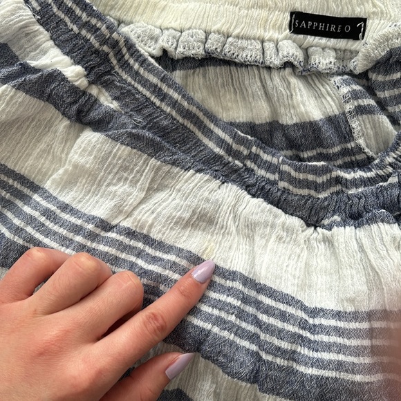 M boutique off shoulder top - Picture 3 of 3